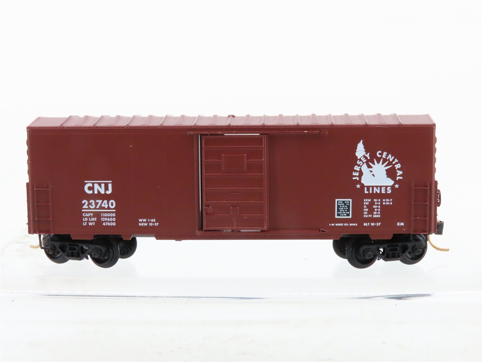 N Scale Micro-Trains 24150 CNJ Jersey Central Box Car 23740 RTR