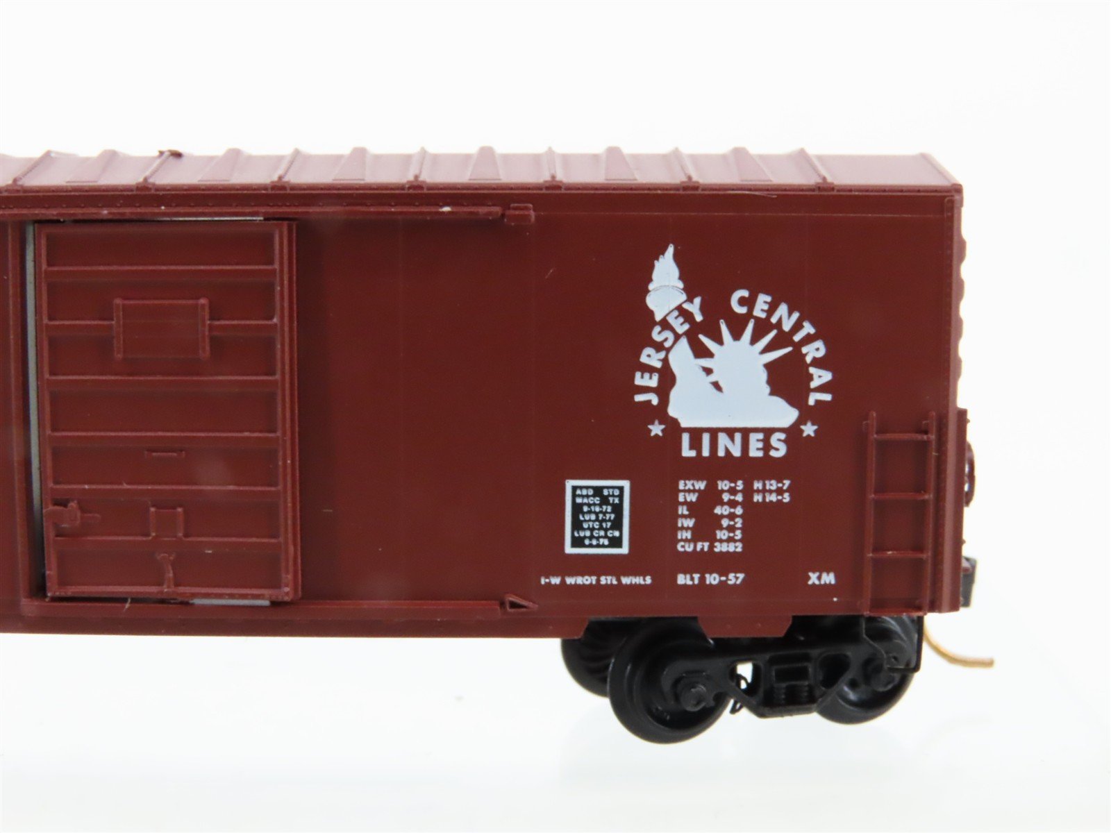 N Scale Micro-Trains 24150 CNJ Jersey Central Box Car 23740 RTR