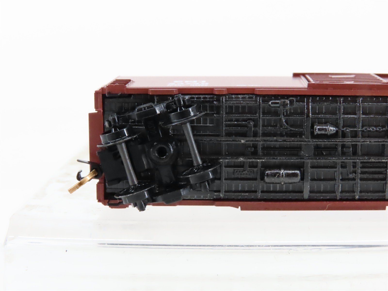 N Scale Micro-Trains 24150 CNJ Jersey Central Box Car 23740 RTR