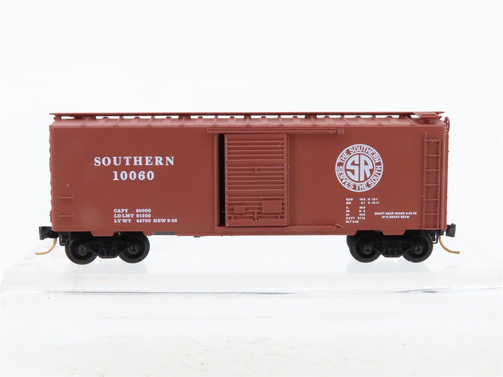 N Scale Micro-Trains 20530 SOU Southern Box Car 10060 RTR
