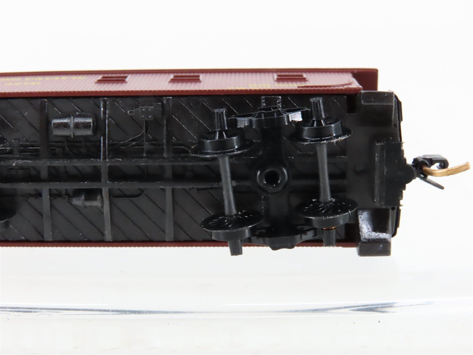 N Scale Kadee / Micro-Trains Line 50010 UP Union Pacific Caboose 3270 RTR