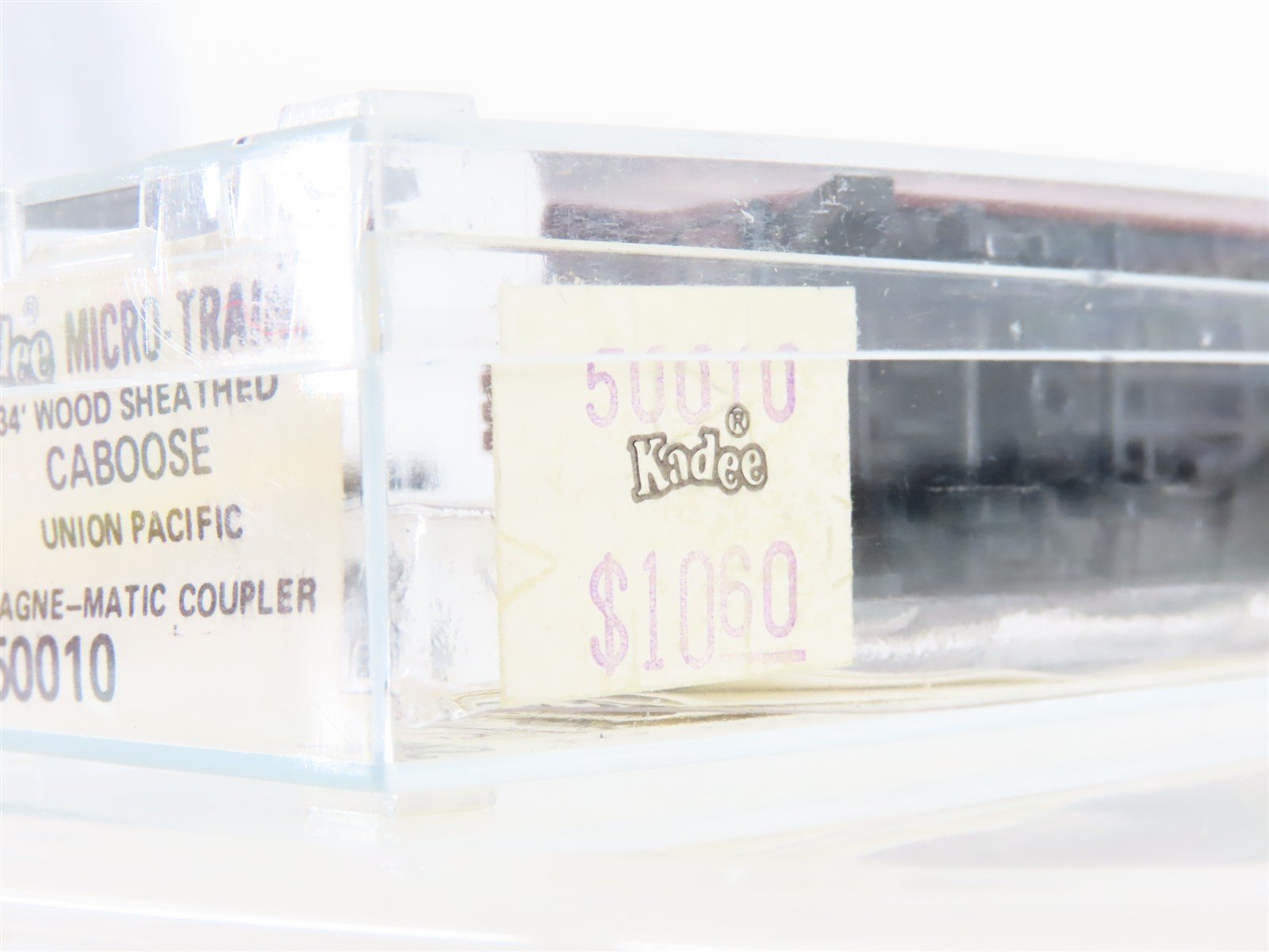 N Scale Kadee / Micro-Trains Line 50010 UP Union Pacific Caboose 3270 RTR