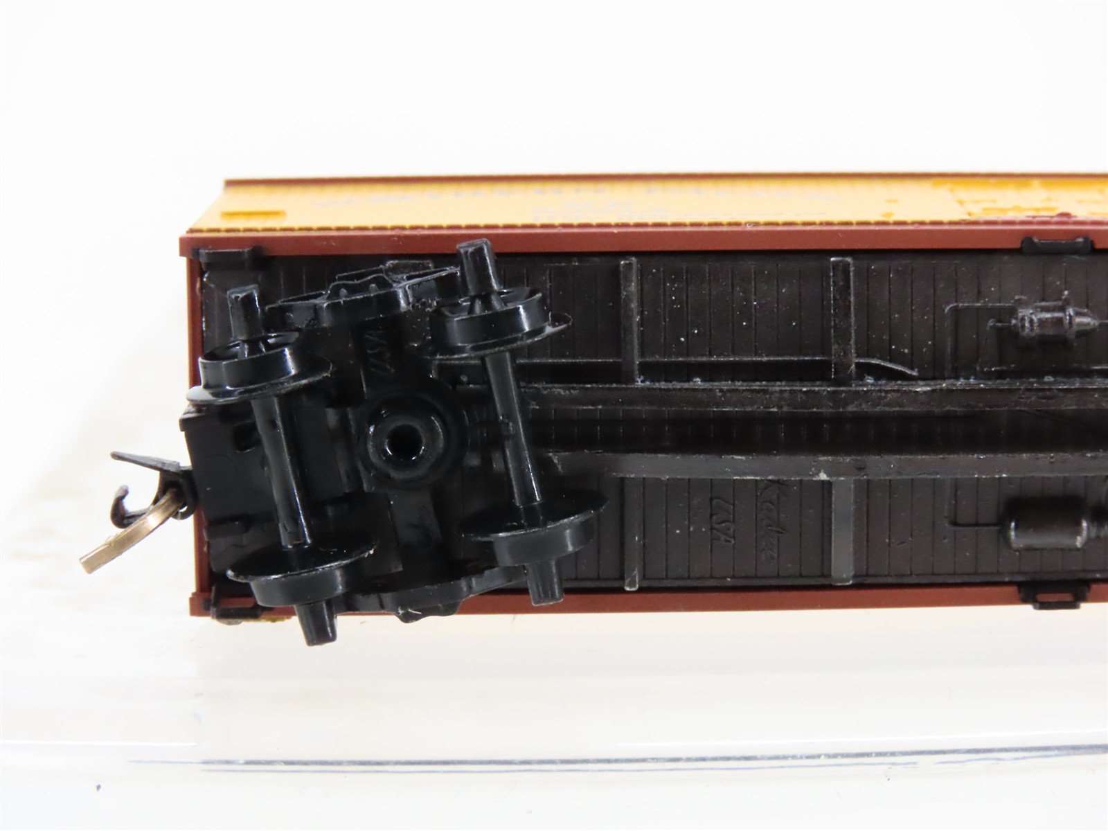 N Scale Micro-Trains 49260 NP Northern Pacific Reefer 93614 RTR