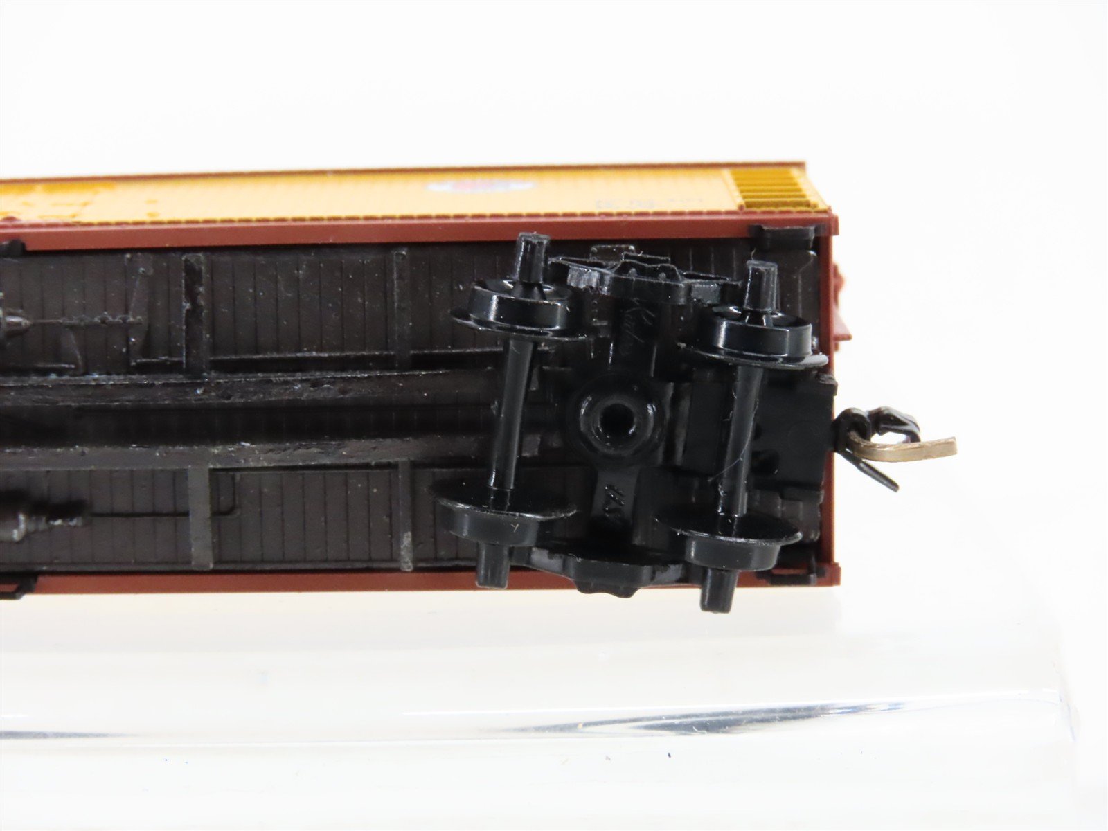 N Scale Micro-Trains 49260 NP Northern Pacific Reefer 93614 RTR