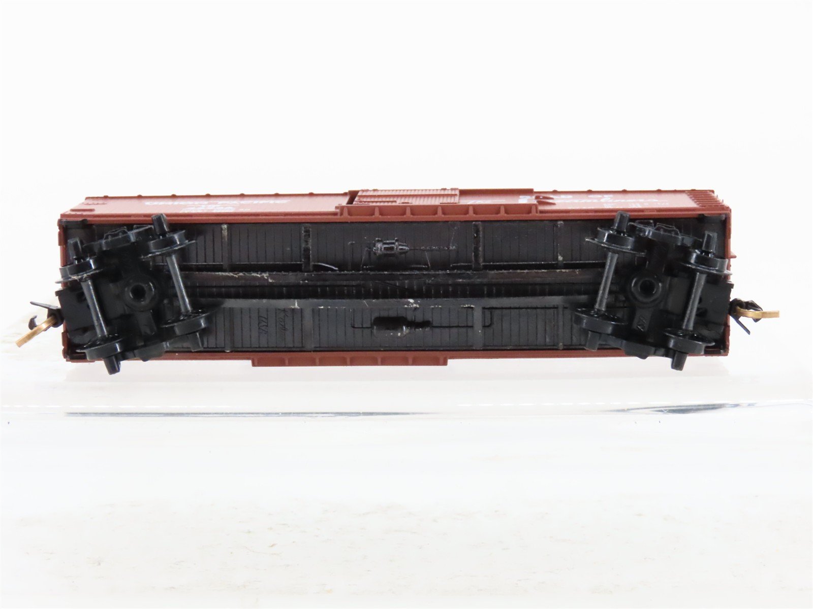 N Scale Micro-Trains 39010 UP Union Pacific Box Car 42236 RTR