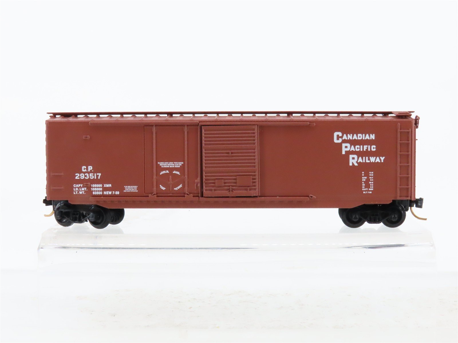 N Scale Micro-Trains 33090 CP Canadian Pacific Box Car 293517 RTR