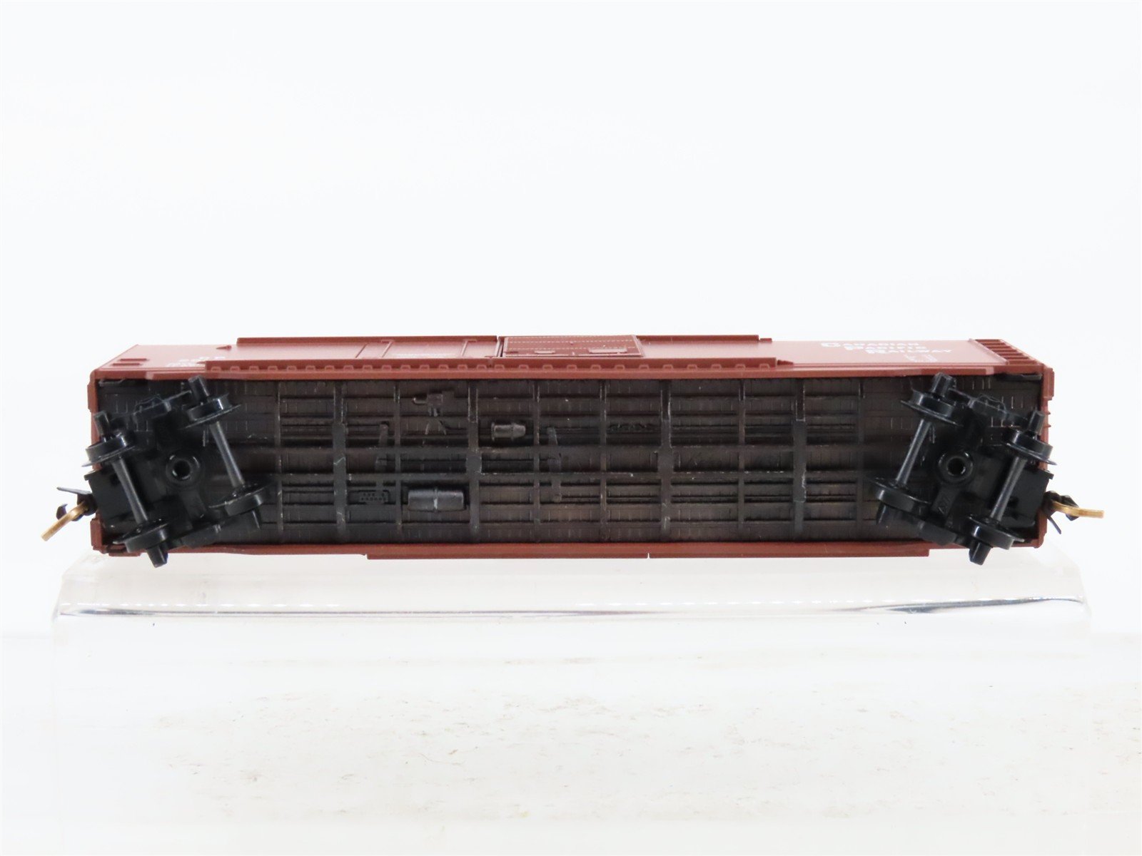 N Scale Micro-Trains 33090 CP Canadian Pacific Box Car 293517 RTR