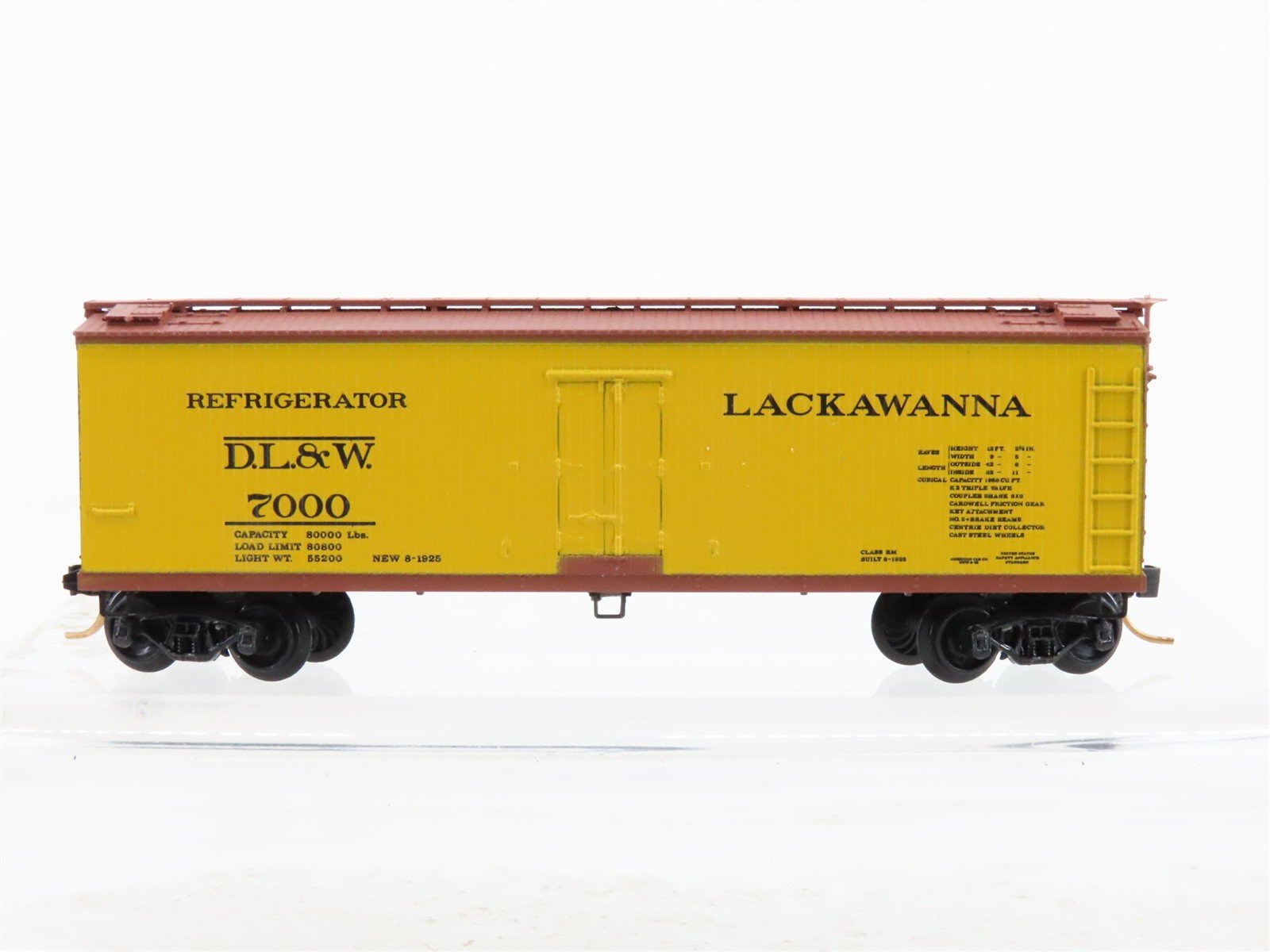 N Scale Micro-Trains 49150 DL&W Delaware, Lackawanna & Western Reefer 7000 RTR