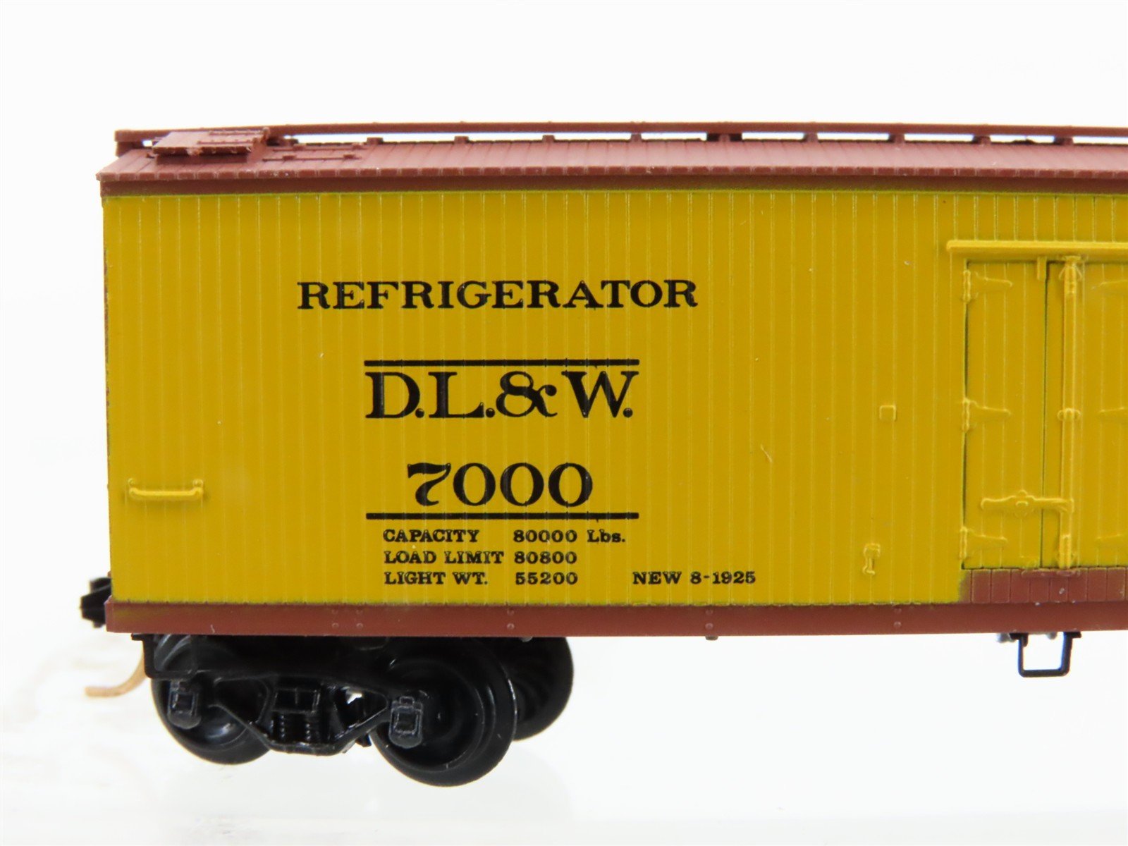 N Scale Micro-Trains 49150 DL&W Delaware, Lackawanna & Western Reefer 7000 RTR