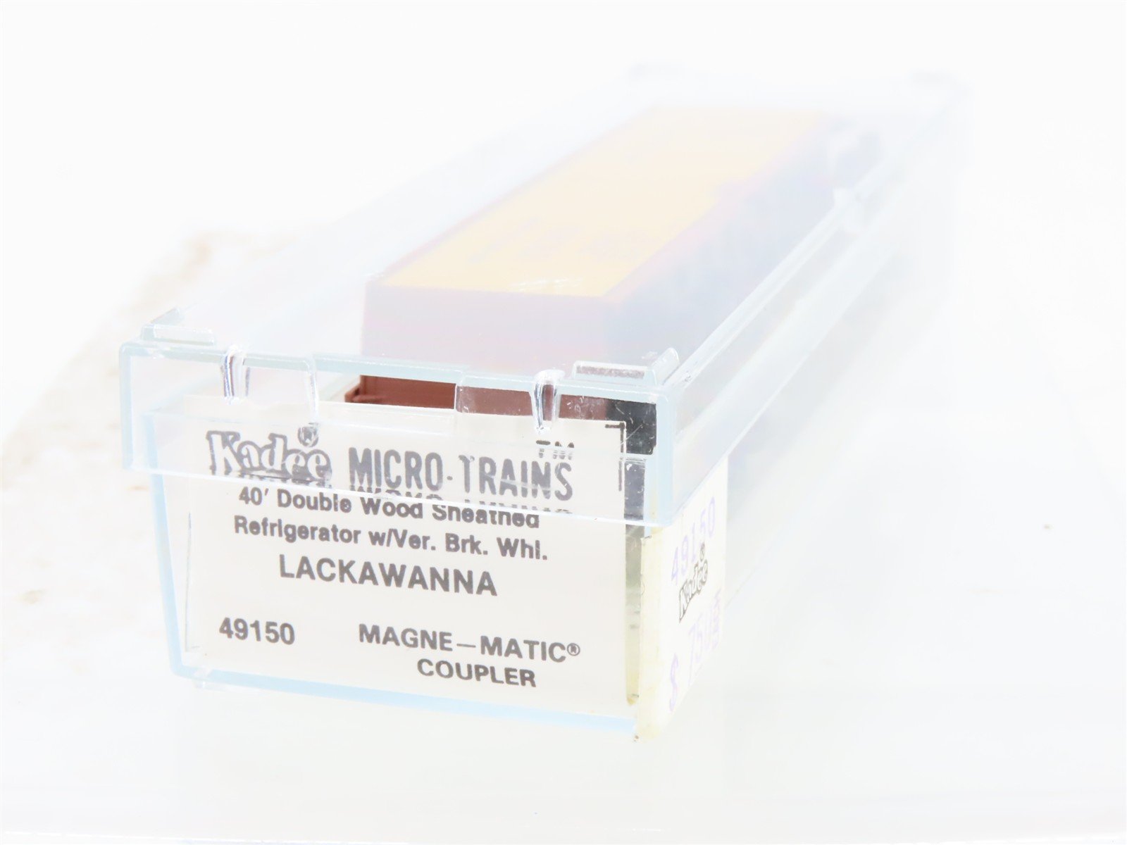 N Scale Micro-Trains 49150 DL&W Delaware, Lackawanna & Western Reefer 7000 RTR