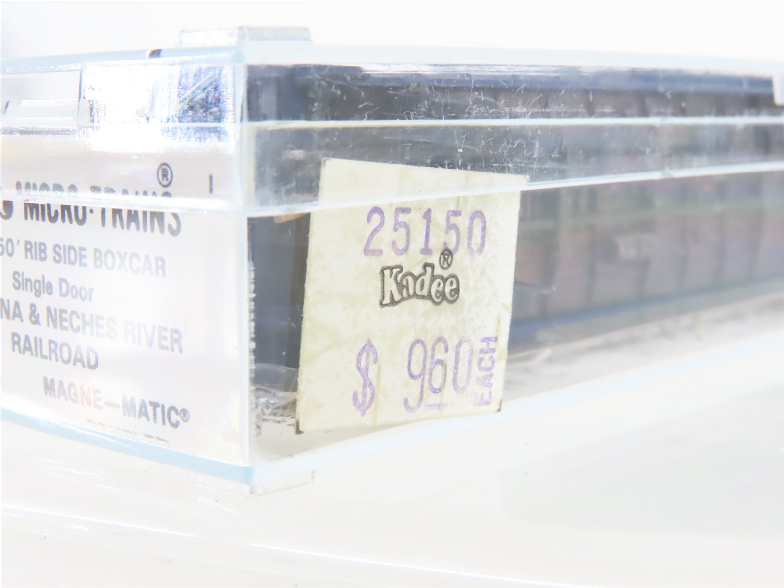 N Scale Micro-Trains 25150 ANR Angelina & Neches River Box Car 301 RTR