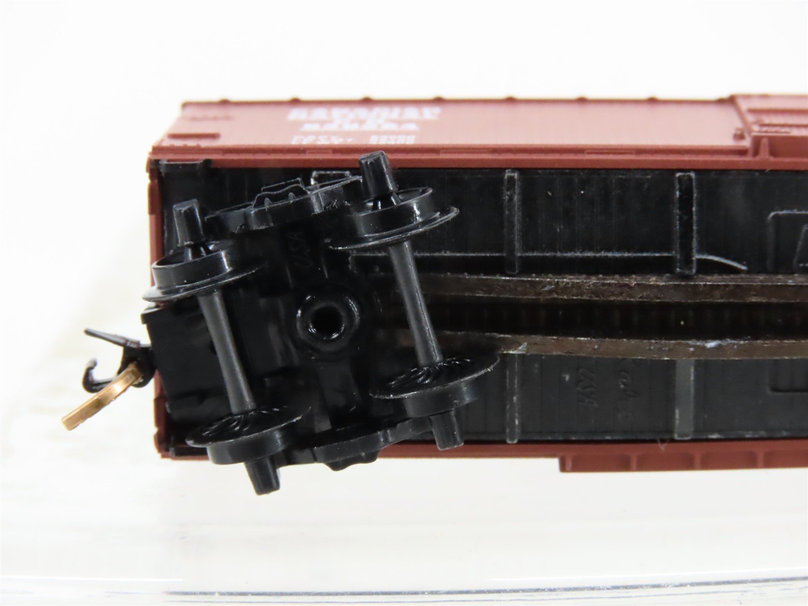 N Scale Micro-Trains 39040 CN Canadian National Box Car 539264 RTR