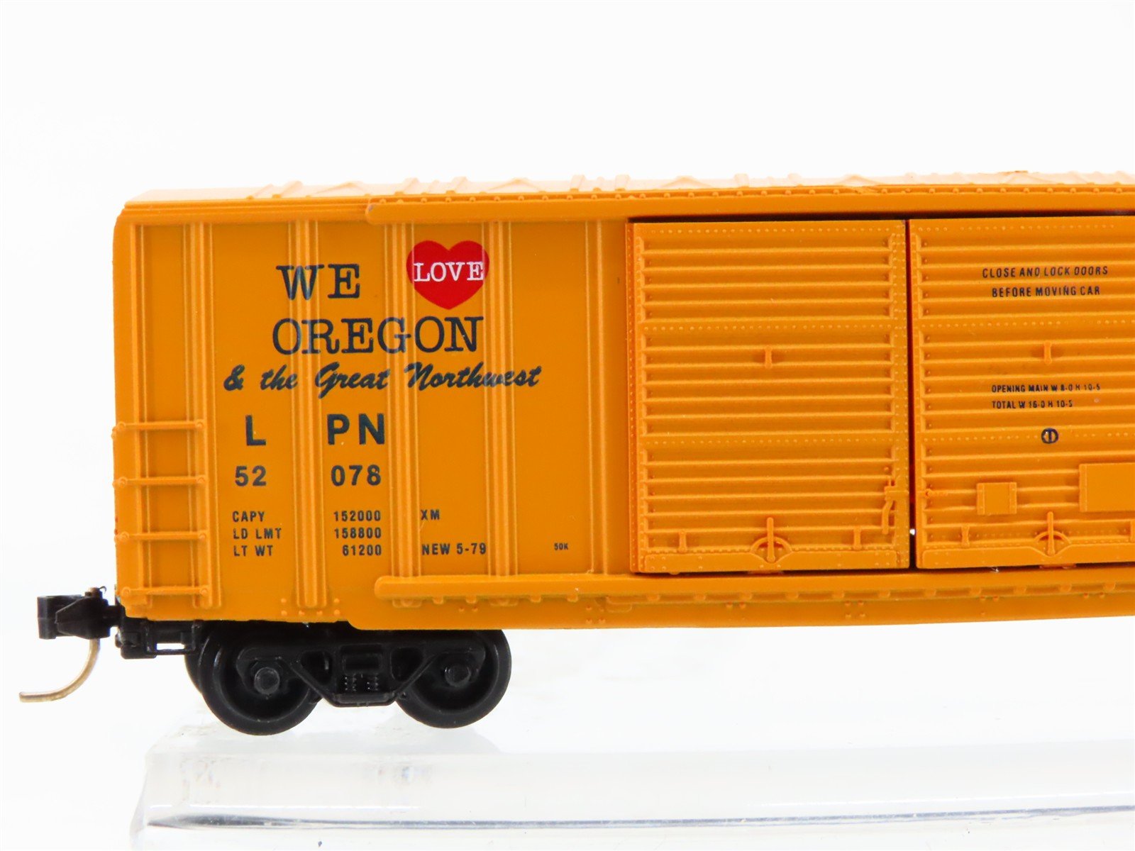 N Scale Micro-Trains LPN Longview, Portland & Northern Box Car 52078 RTR