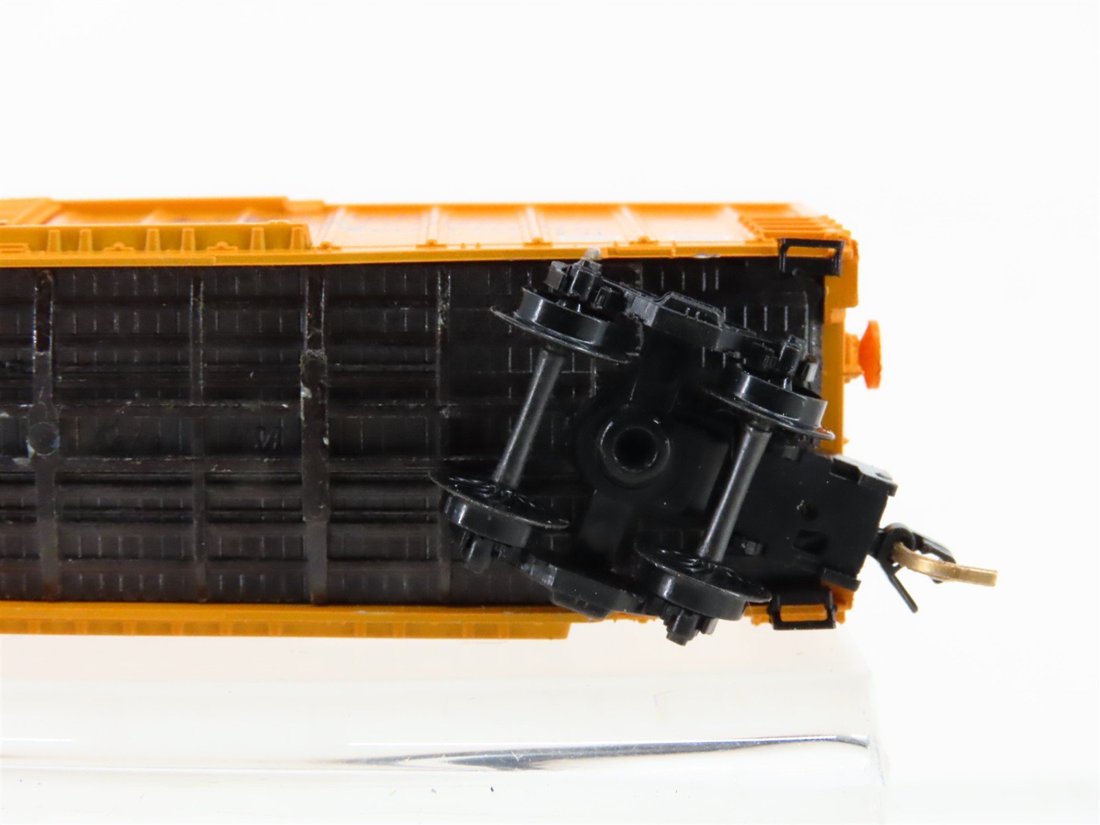 N Scale Micro-Trains LPN Longview, Portland & Northern Box Car 52078 RTR