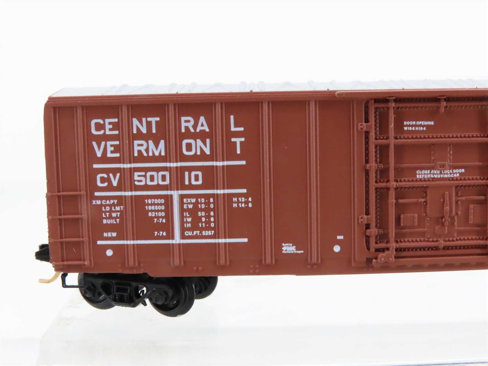 N Scale Micro-Trains 27020 CV Central Vermont Box Car 50010 RTR