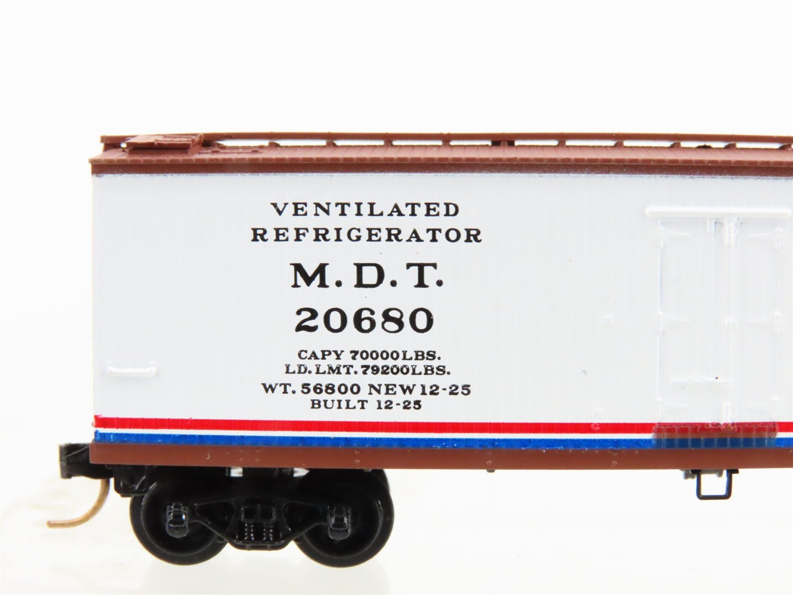 N Scale Micro-Trains 49140 MDT New York Central Reefer 20680 RTR