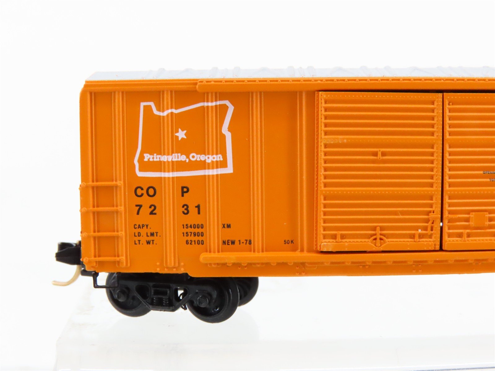 N Scale Micro-Trains 38010 COP City of Prineville Box Car 7231 RTR