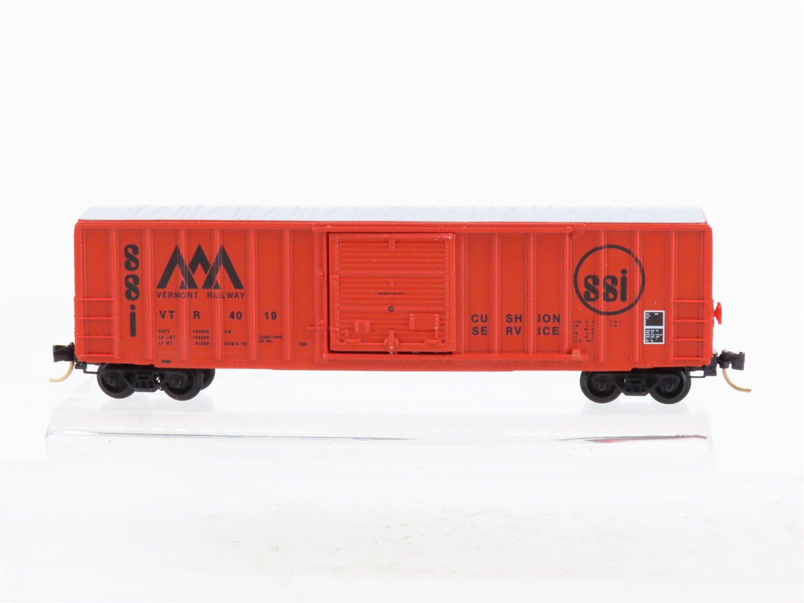 N Scale Micro-Trains 25220 VTR Vermont Railway Box Car 4019 RTR