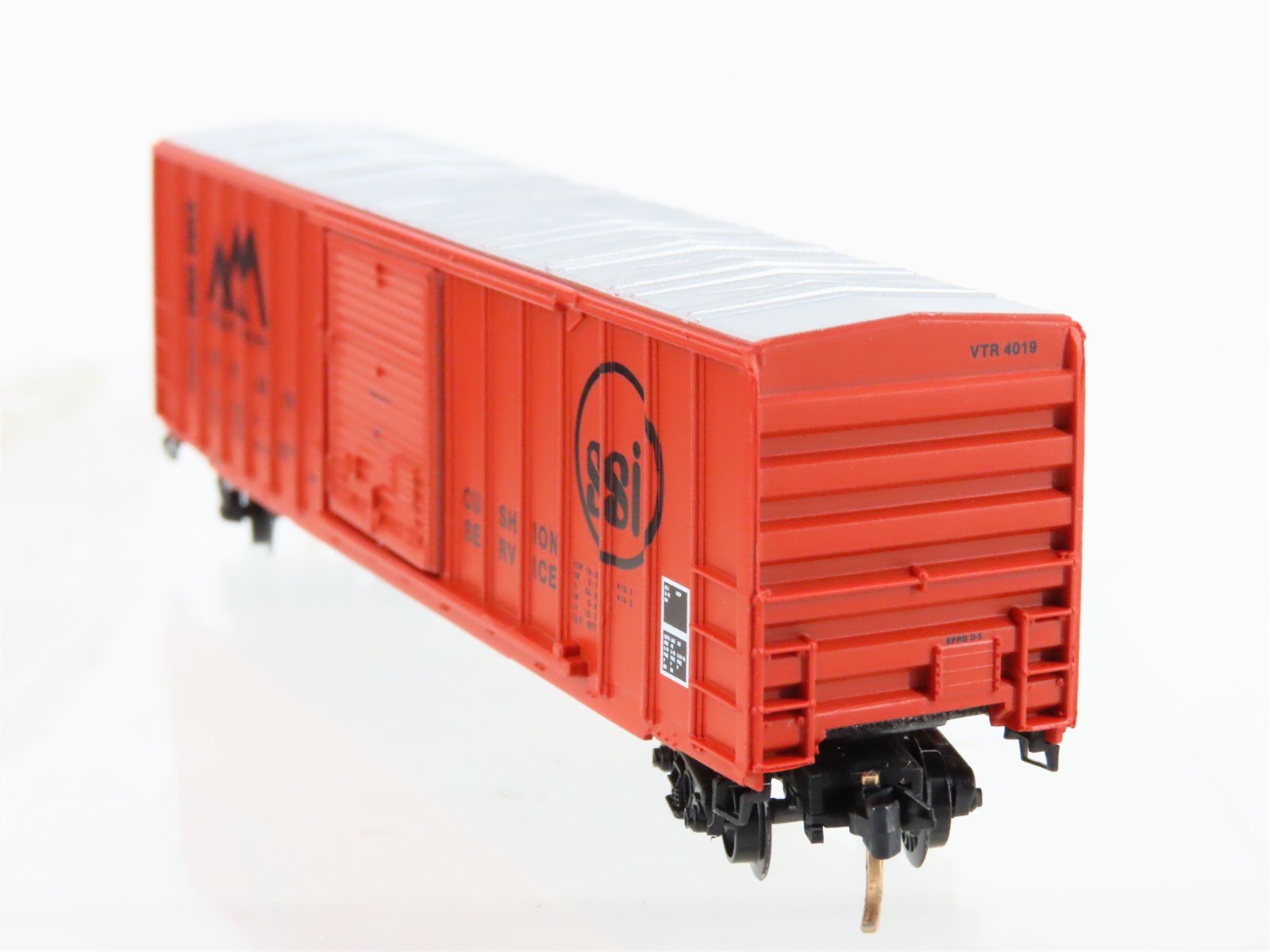 N Scale Micro-Trains 25220 VTR Vermont Railway Box Car 4019 RTR