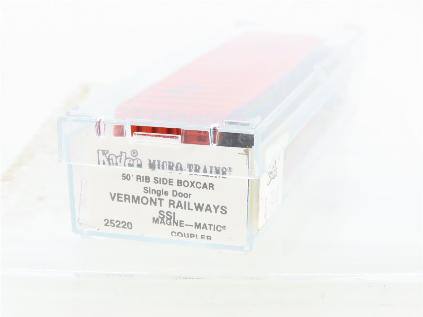 N Scale Micro-Trains 25220 VTR Vermont Railway Box Car 4019 RTR