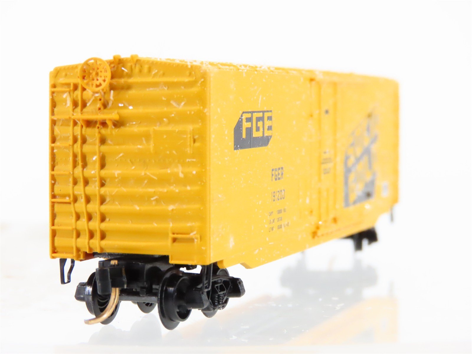 N Scale Micro-Trains 38150 FGER Fruit Growers Express Box Car 191200 RTR
