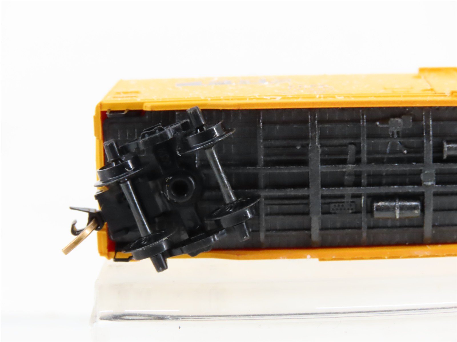 N Scale Micro-Trains 38150 FGER Fruit Growers Express Box Car 191200 RTR