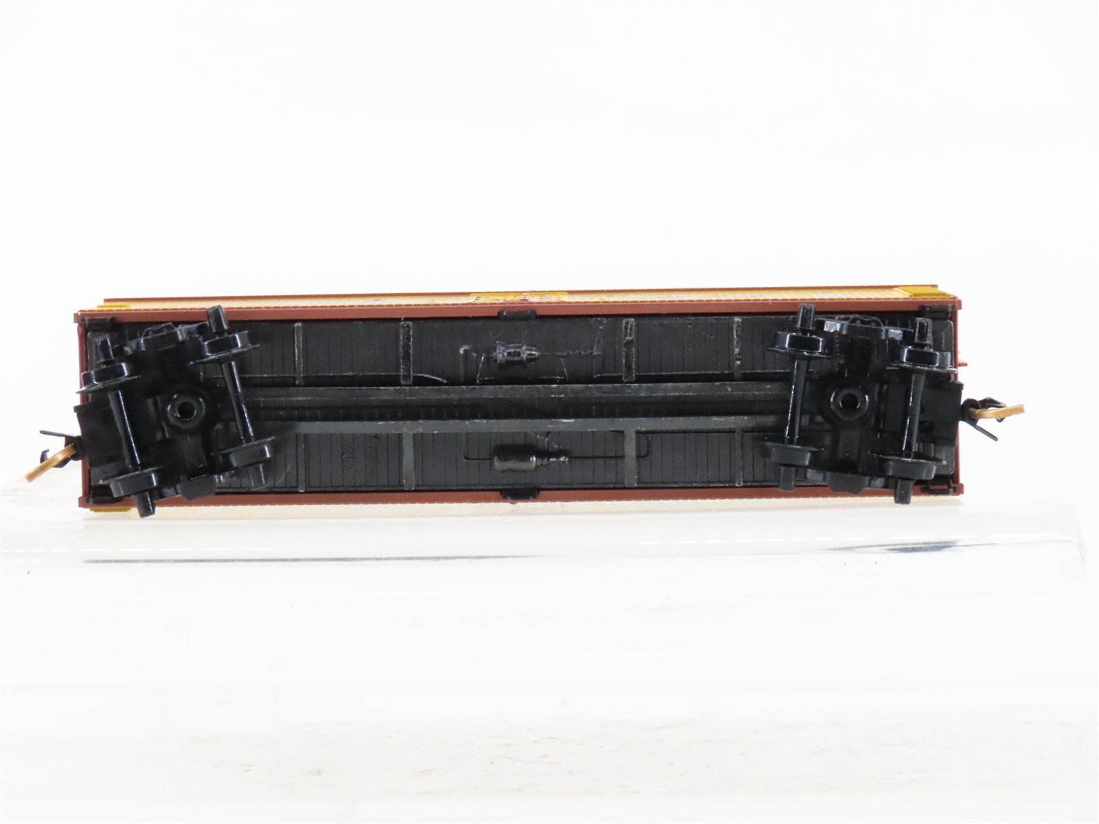 N Scale Micro-Trains 49220 NBRX Narragansett Brewing Co. Reefer 11 RTR