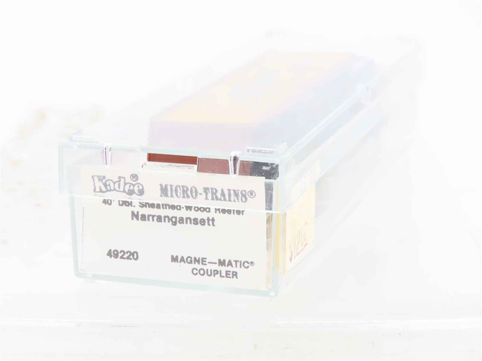 N Scale Micro-Trains 49220 NBRX Narragansett Brewing Co. Reefer 11 RTR