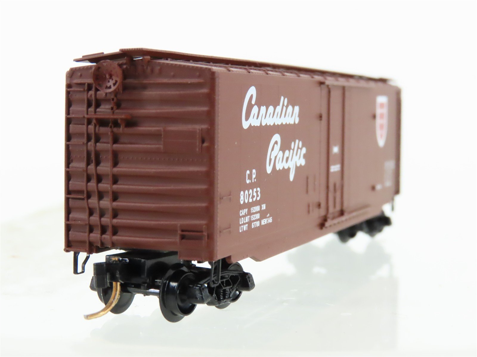N Scale Micro-Trains 32170 CP Canadian Pacific Box Car 80253 RTR