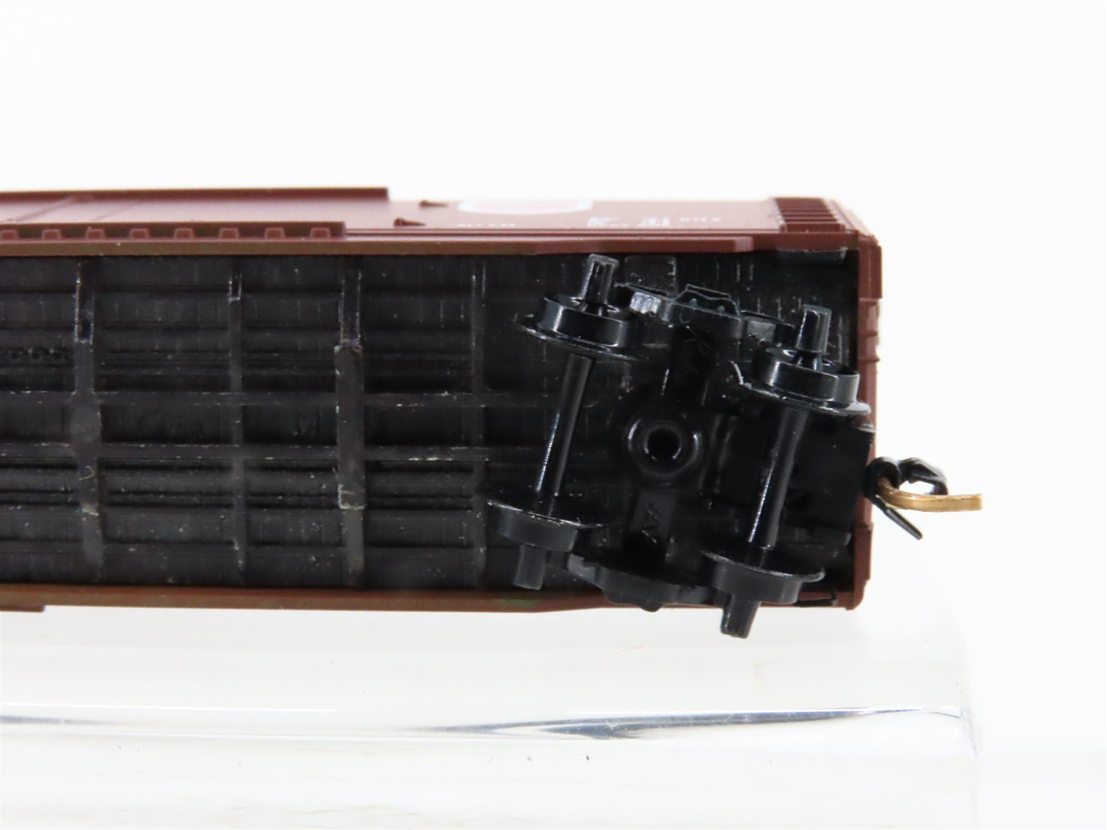 N Scale Micro-Trains 32170 CP Canadian Pacific Box Car 80253 RTR