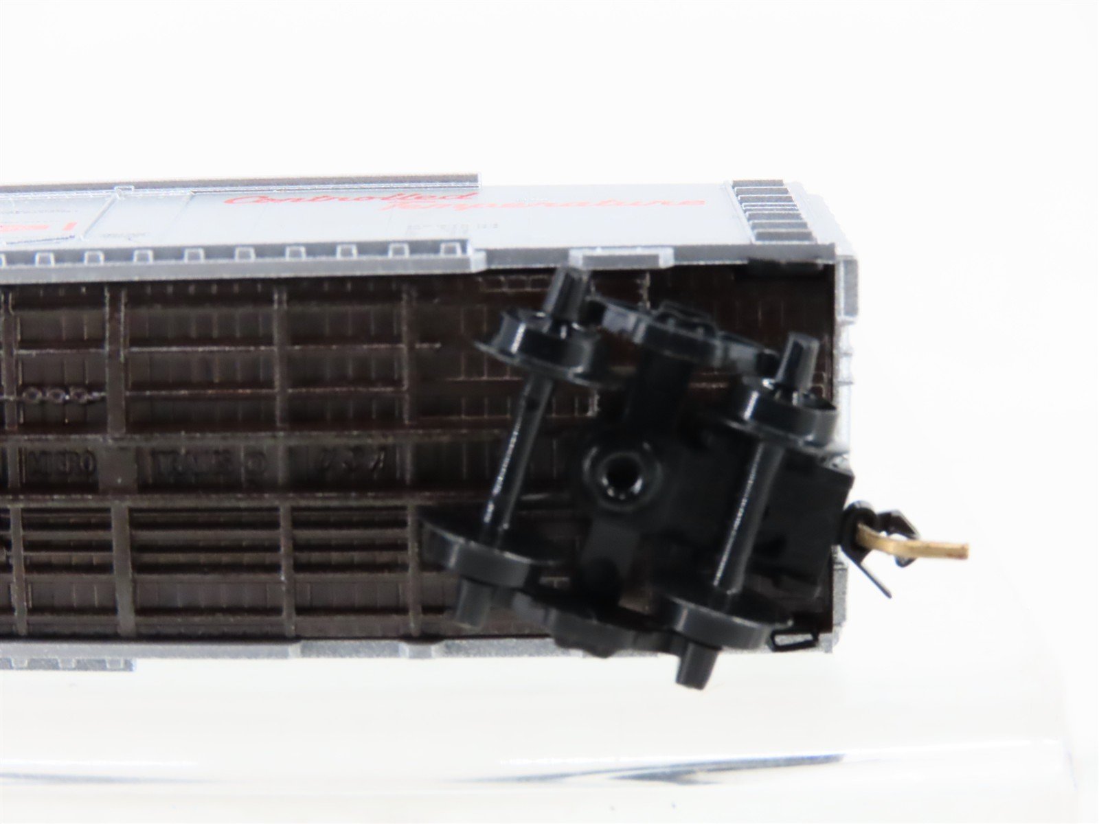 N Scale Micro-Trains 74040 CP Canadian Pacific 40' Box Car 285606 RTR