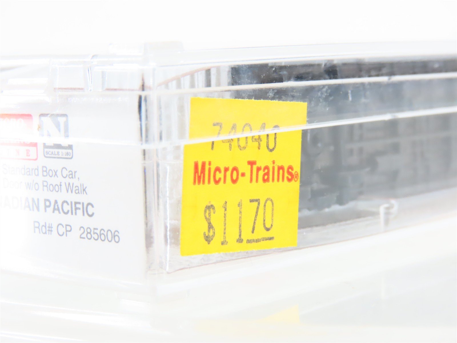 N Scale Micro-Trains 74040 CP Canadian Pacific 40' Box Car 285606 RTR