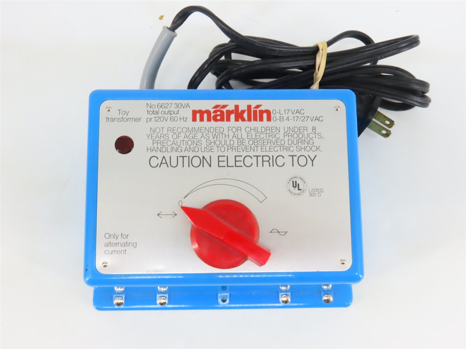 Marklin #6627 AC Transformer/Controller for 3-Rail HO Scale - 17V, 30VA