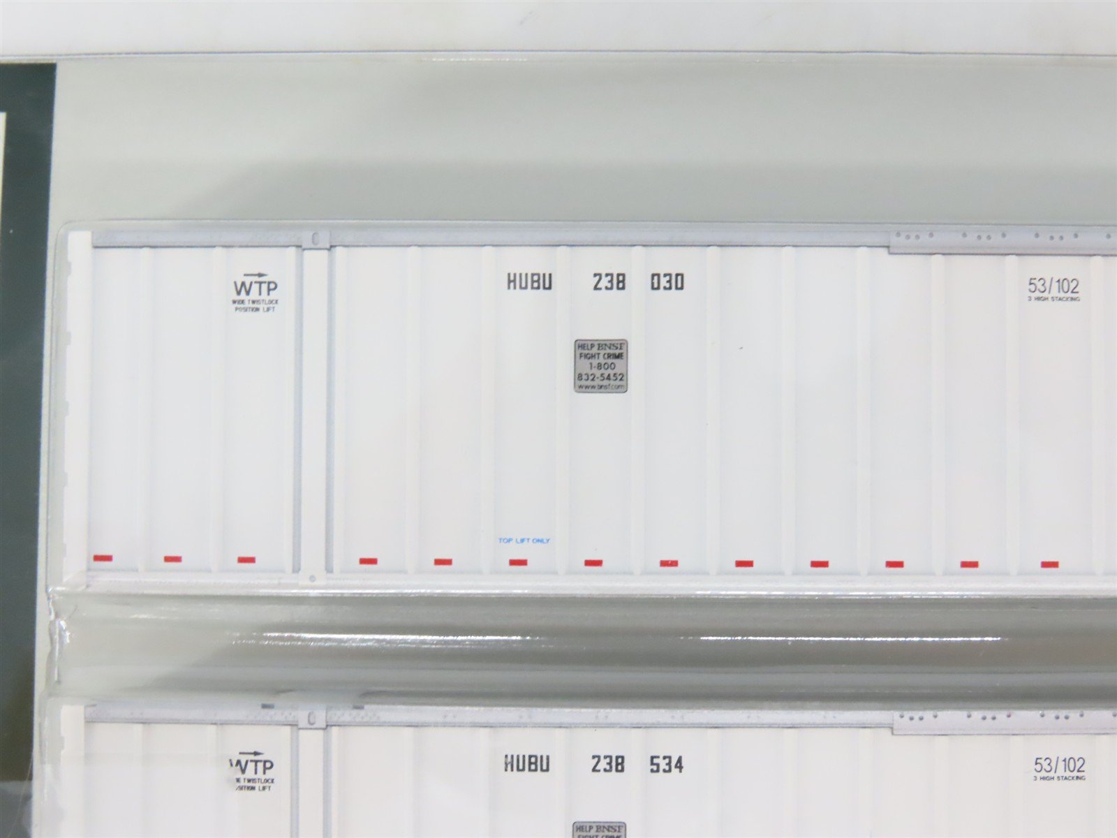 LOT of 2 HO Scale KATO BNSF & SWIFT 53' Intermodal Container 2-Packs