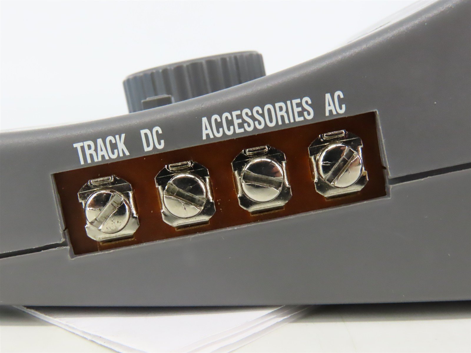 Athearn #9997 SDK-789 Trainpak 16V DC Transformer/Controller for HO & N Scale