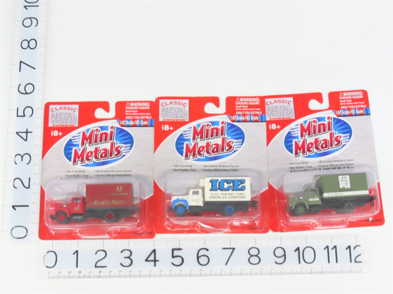 LOT of 3 HO Scale CMW Mini Metals A&P, US Mail, & Union Ice IH R-190 Box Trucks