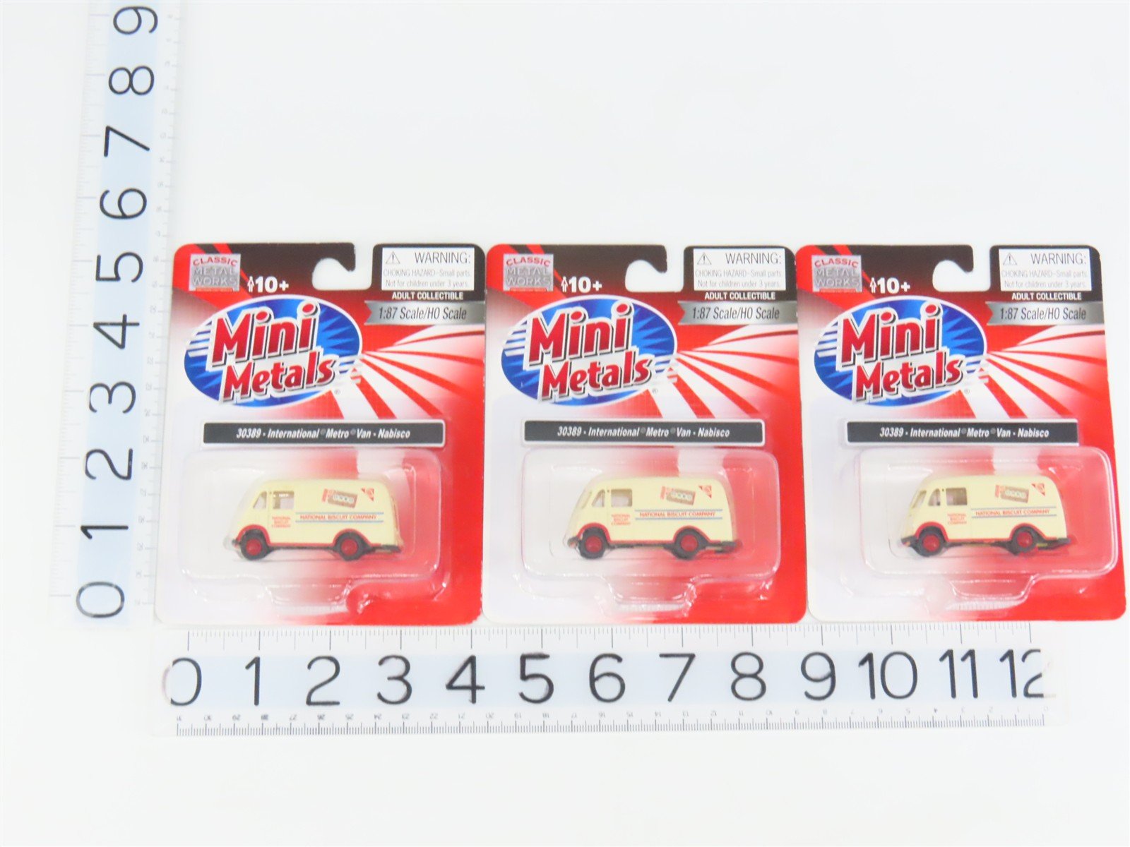 LOT of 3 HO 1/87 Scale CMW Mini Metals 30389 Nabisco Oreo IH Metro Vans