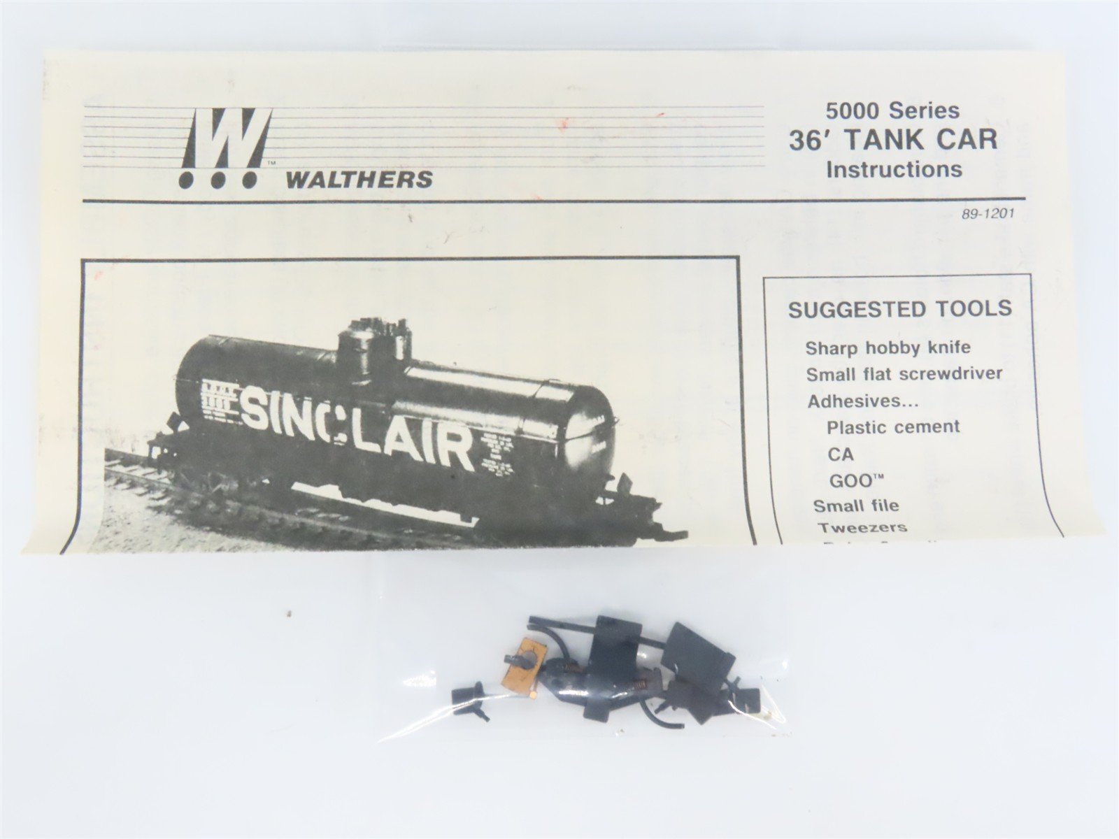 HO Scale Walthers 932-9084 Mobilgas Single Dome Tank Cars 3-Pack