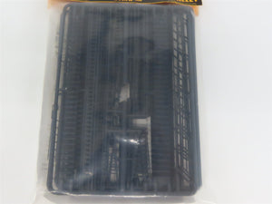 LOT of 4 HO 1/87 Scale Central Valley Kits #1602 Steps & Ladders & #1601 Fencing