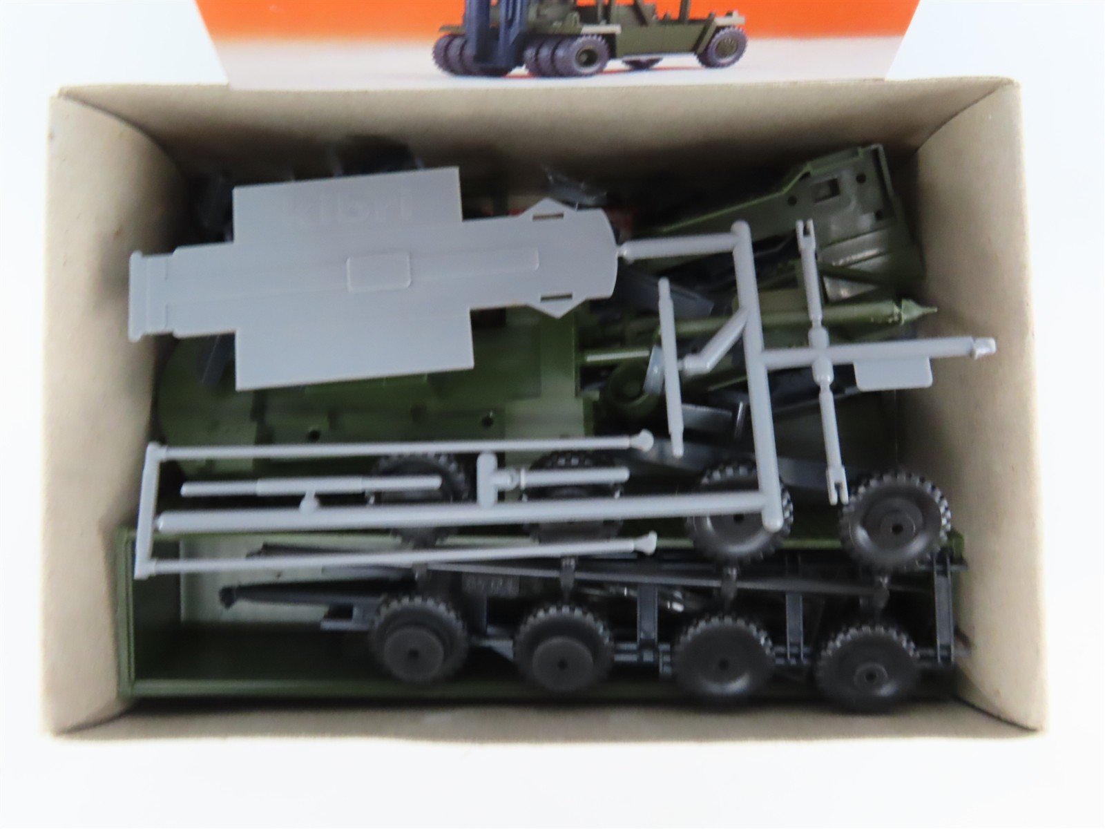 HO 1/87 Scale Kibri Kit 18020 Kalmar Container Crane w/ Container