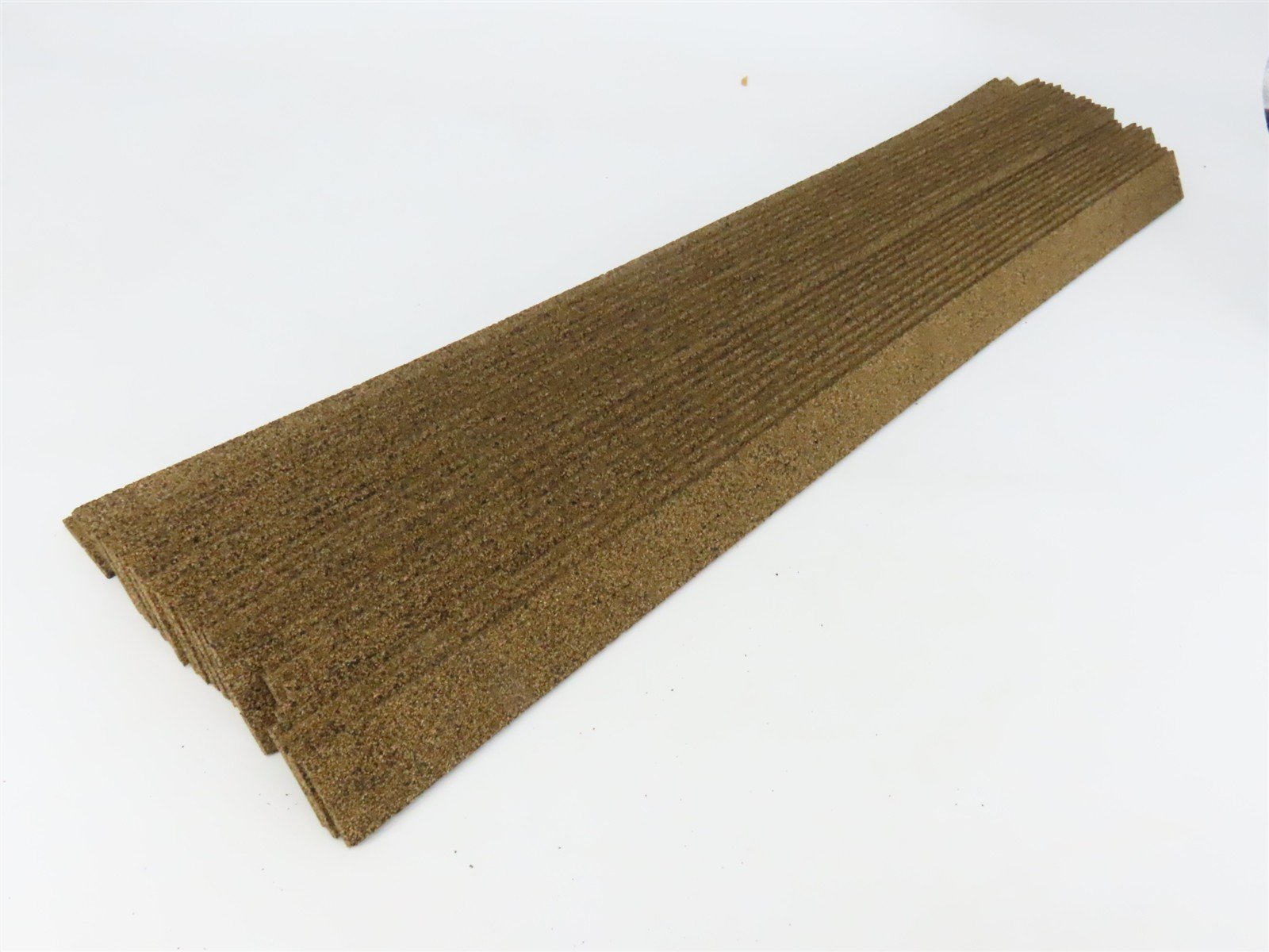 HO Scale Midwest Products 3013 Cork Roadbed 36