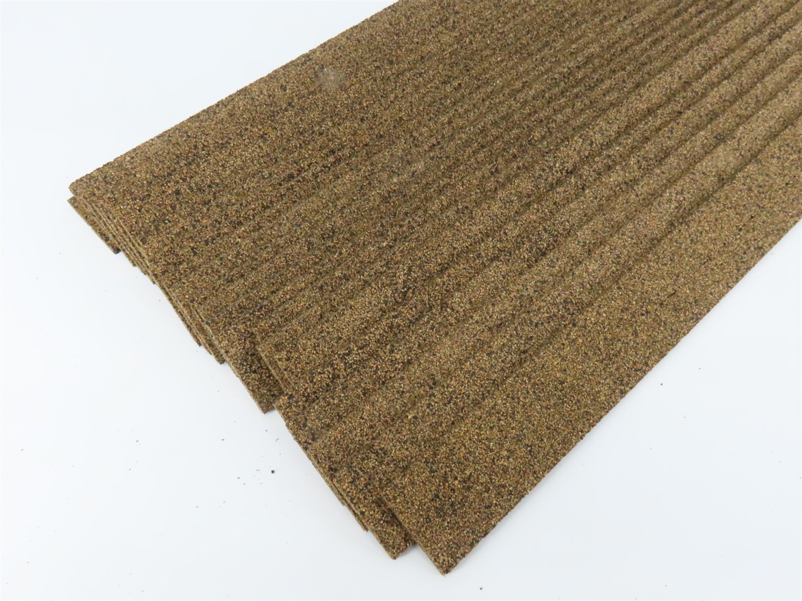 HO Scale Midwest Products 3013 Cork Roadbed 36