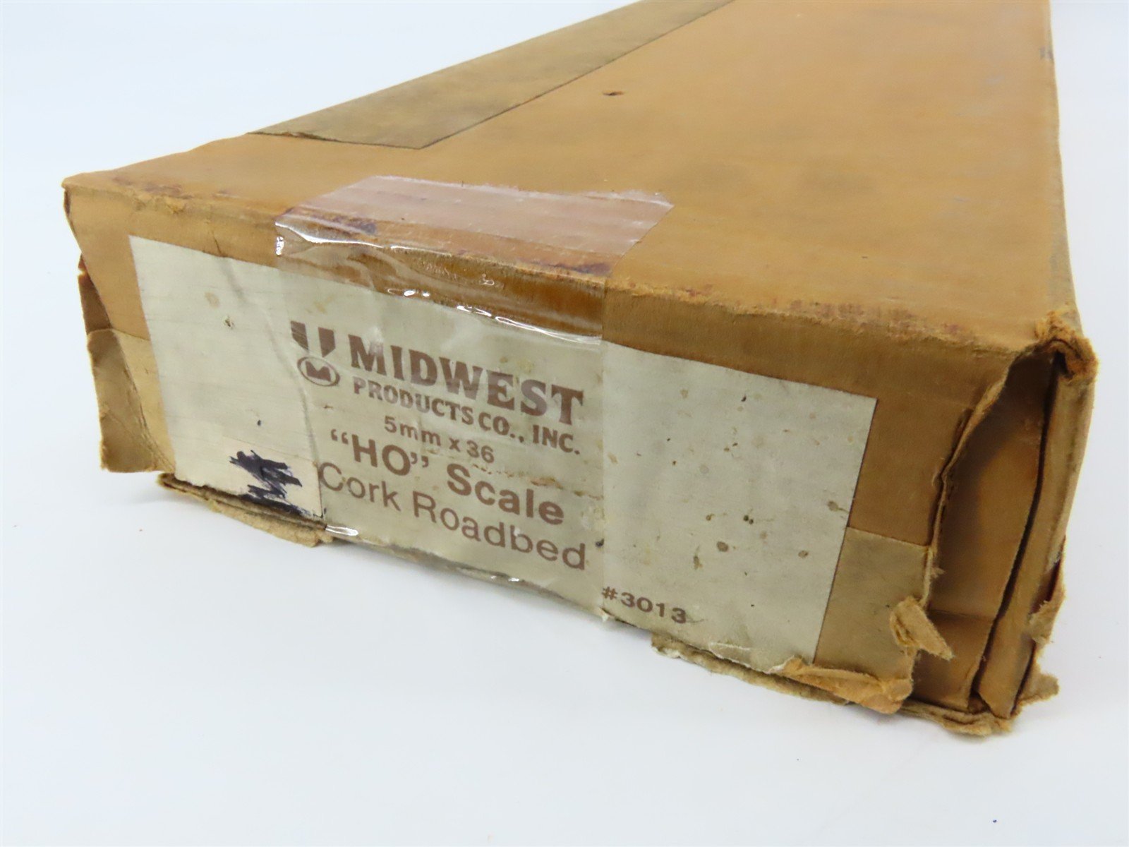 HO Scale Midwest Products 3013 Cork Roadbed 36
