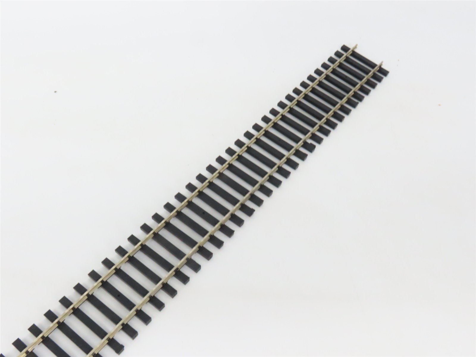 O Scale 2-Rail Roco #6000 Nickel Silver 36