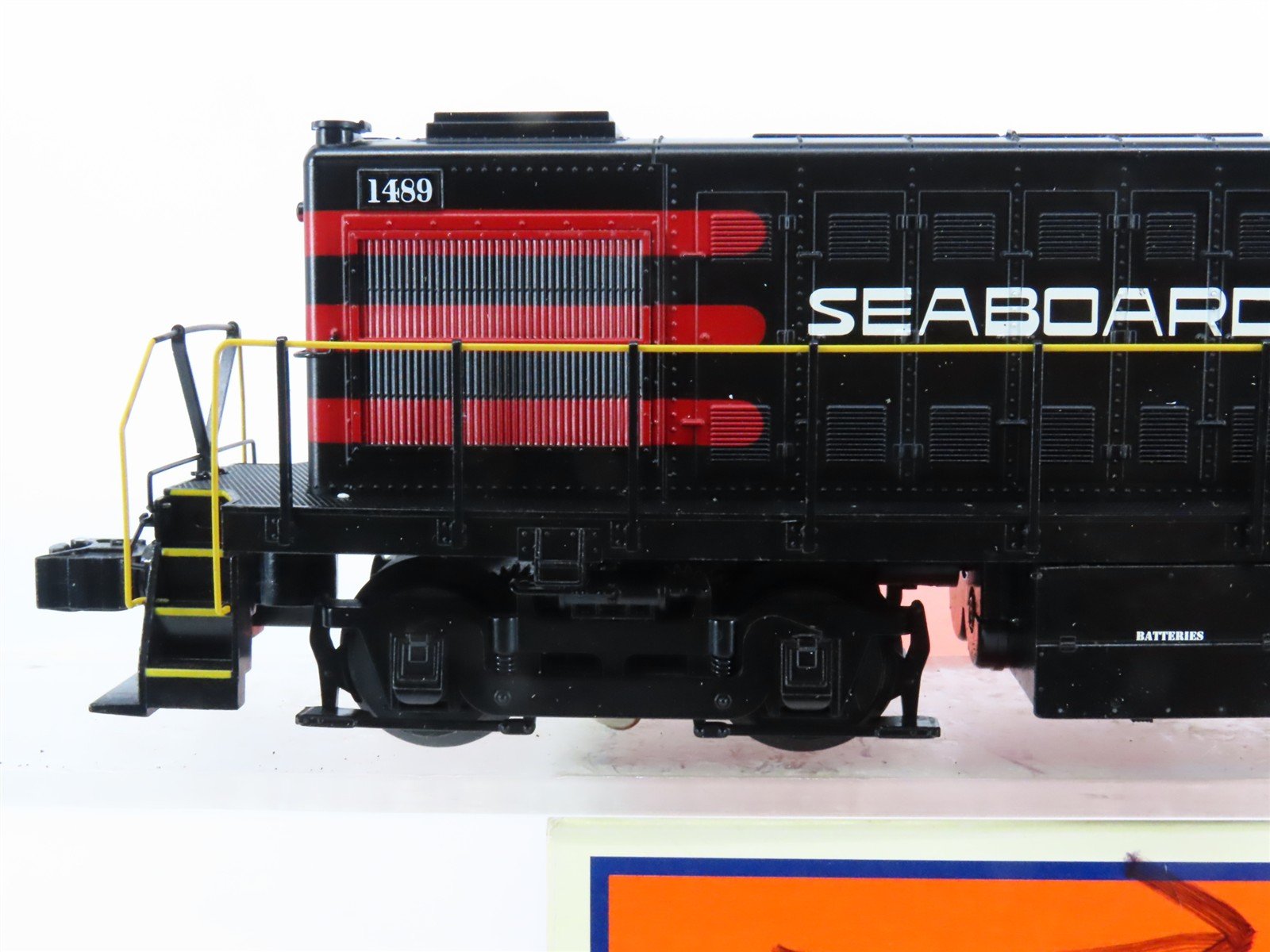 O Gauge 3-Rail Lionel 6-28533 SAL Seaboard S-4 Diesel Locomotive #1489 w/TMCC