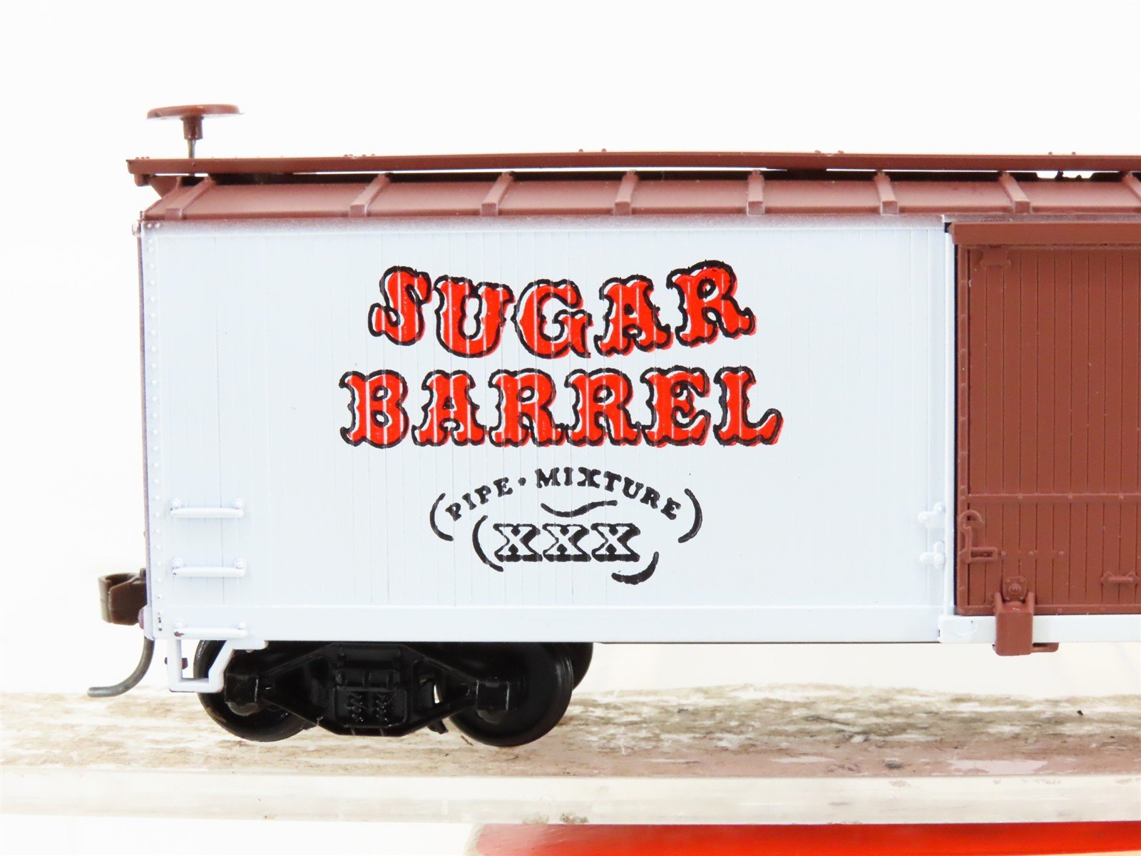 HO Scale Train-Miniature 2716 JM Sugar Barrel Pipe Tobacco 40' Box Car #1103