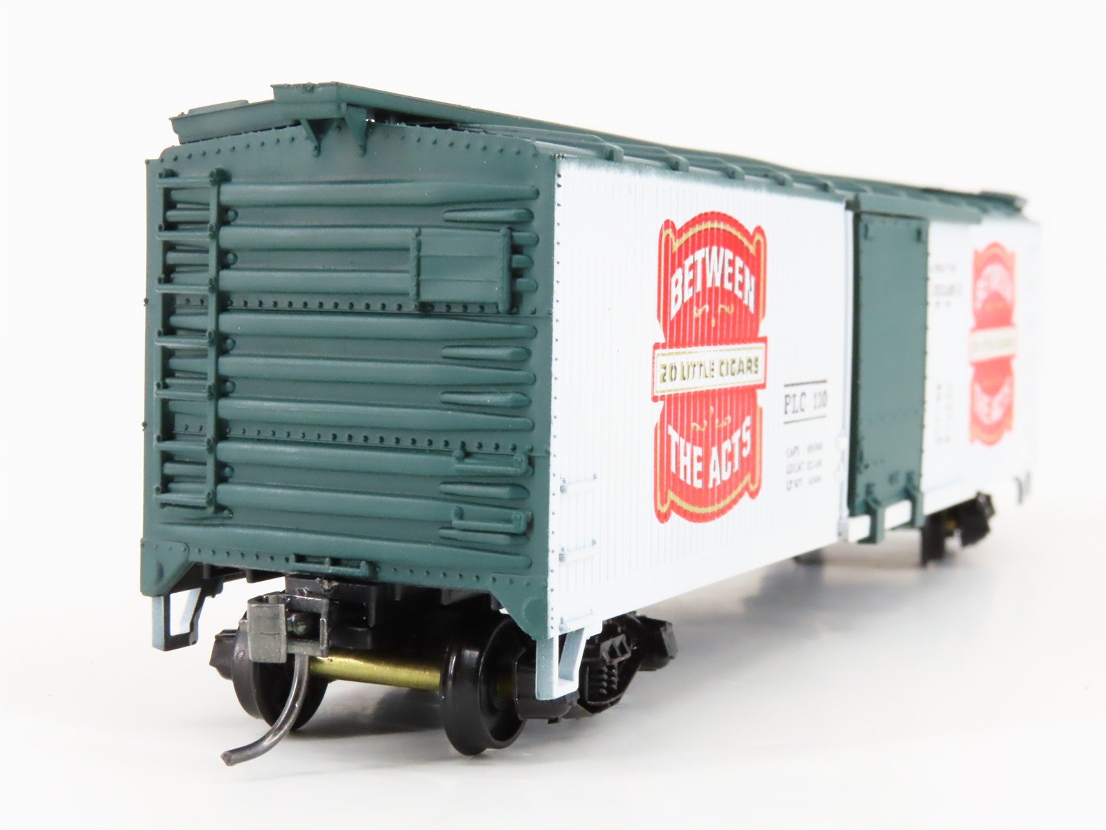 HO Train-Miniature Tobacco Road 2034 PLC Between The Acts Cigars Box Car #110