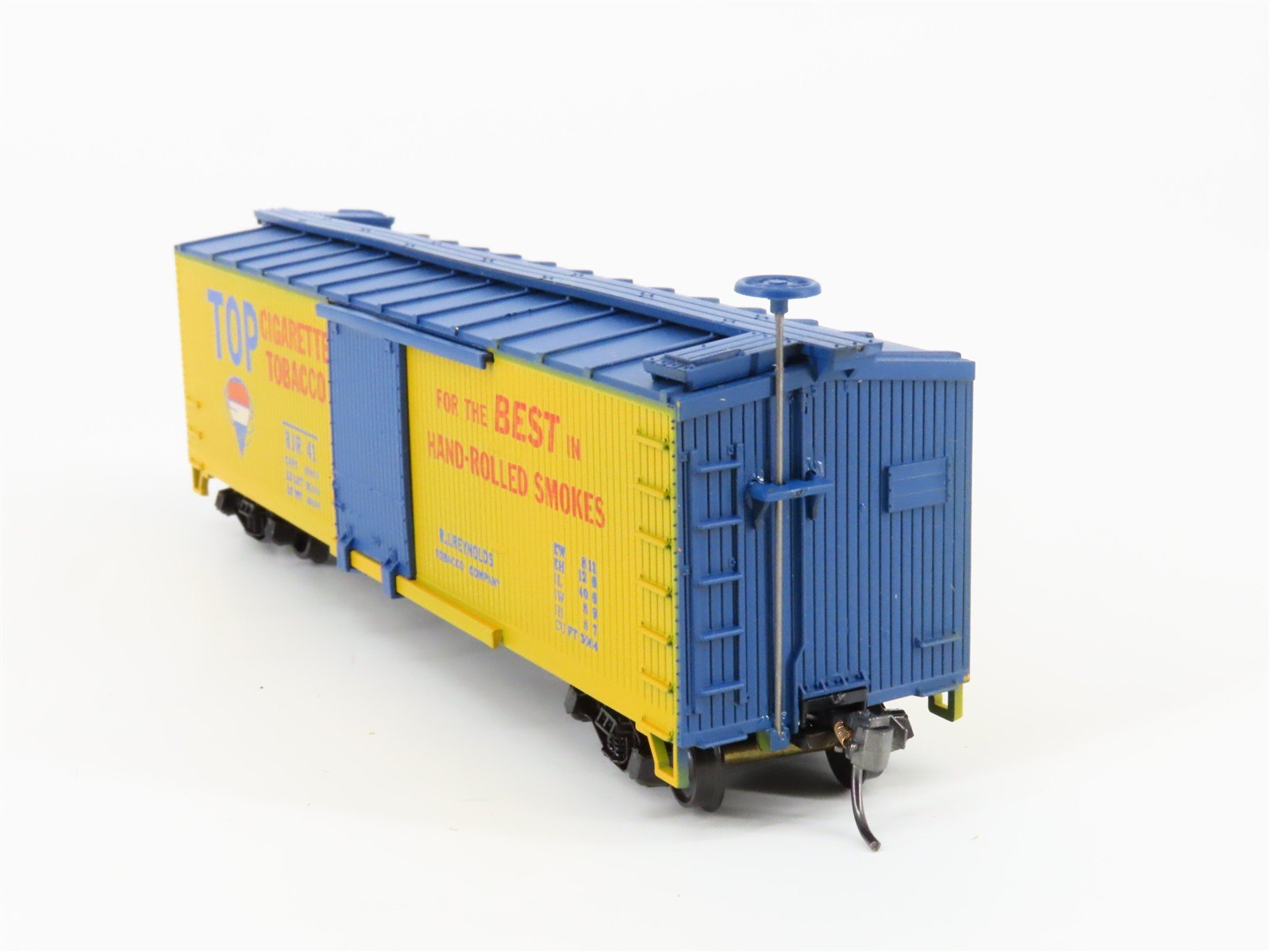 HO Scale Train-Miniature Tobacco Road Series 2225 RJR Top Cigarettes Box Car #41