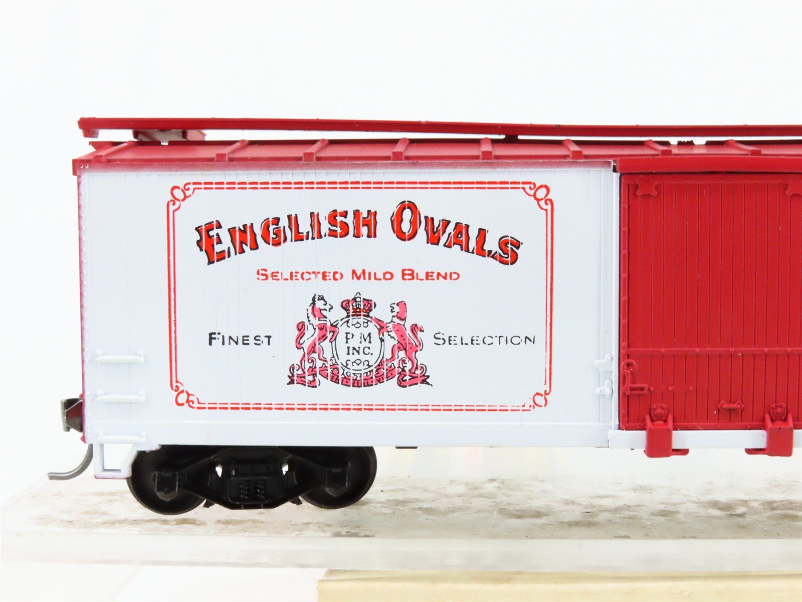 HO Train-Miniature Tobacco Road 2221 PM English Ovals Cigarettes Box Car #809