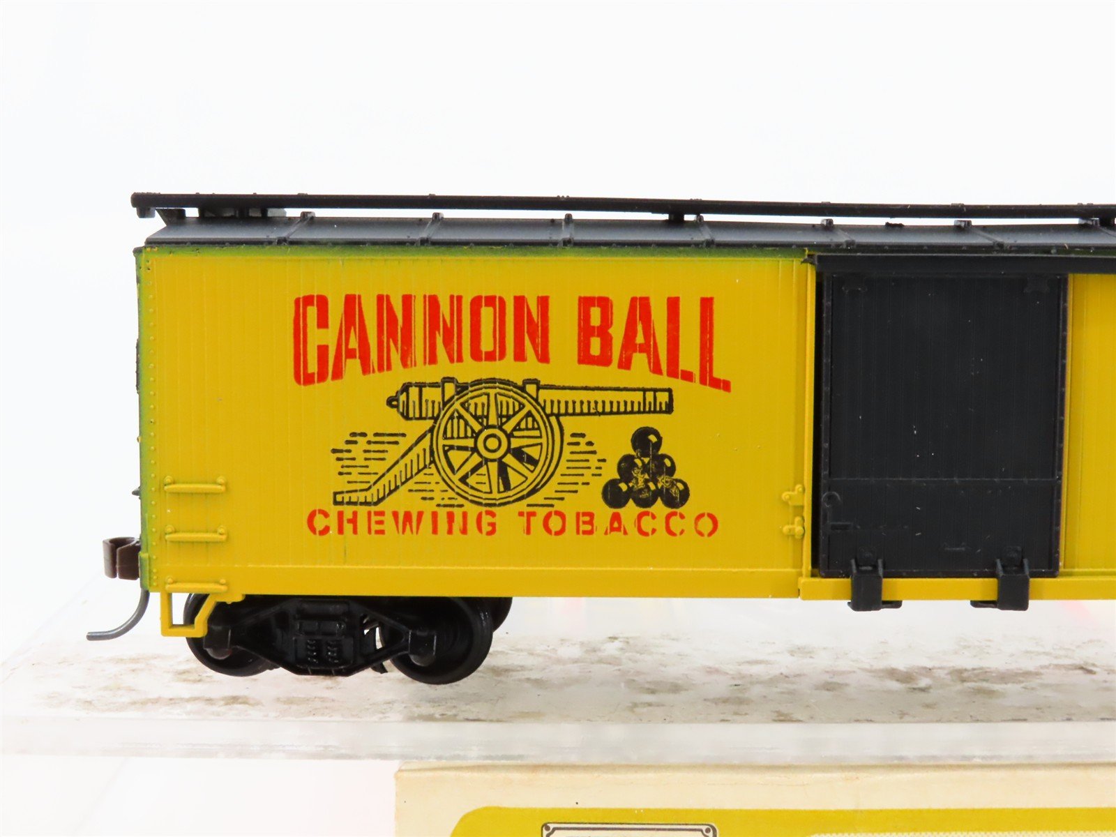 HO Train-Miniature Tobacco Road 2256 TB Cannon Ball Chewing Plugs Box Car #721